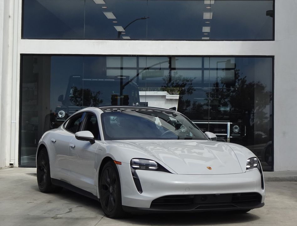 2022 Porsche Taycan