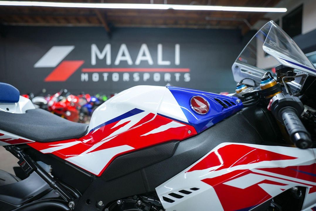 2023 Honda CBR1000RR- R Fireblade SP