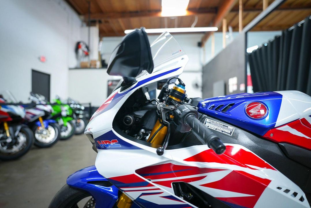 2023 Honda CBR1000RR- R Fireblade SP