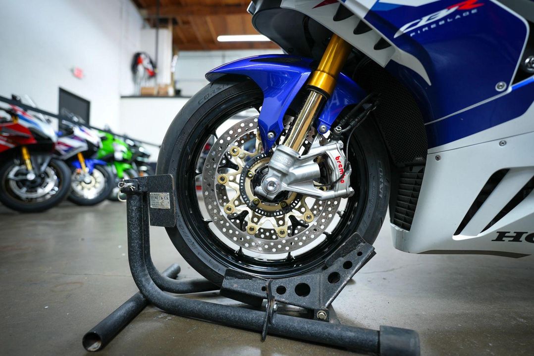 2023 Honda CBR1000RR- R Fireblade SP