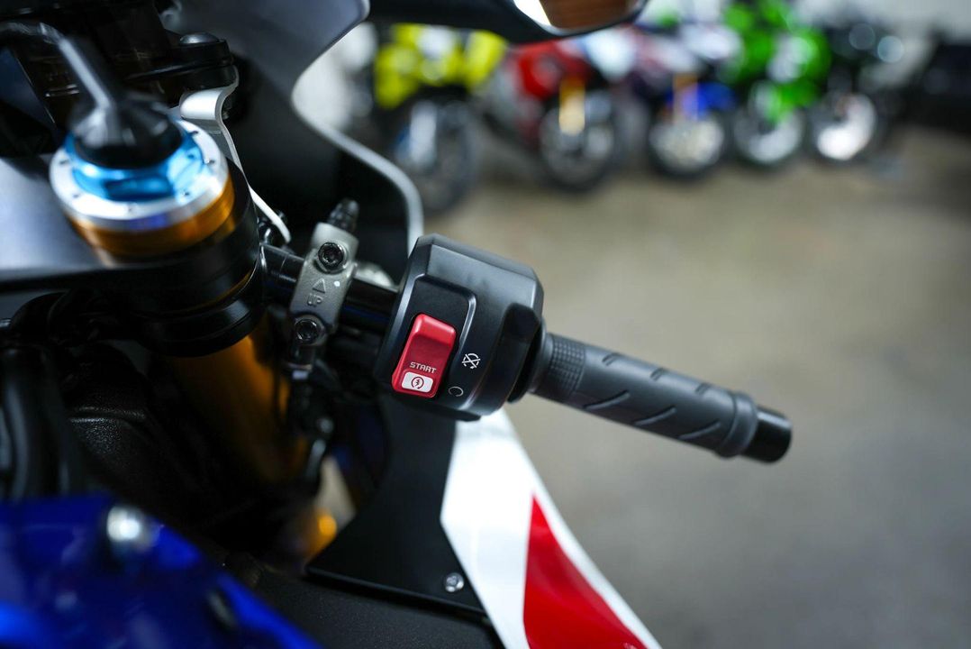 2023 Honda CBR1000RR- R Fireblade SP
