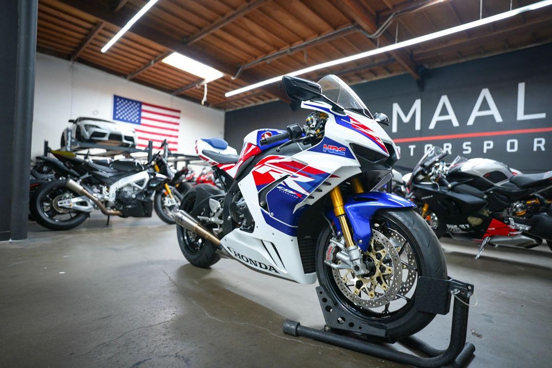 2023 Honda CBR1000RR- R Fireblade SP