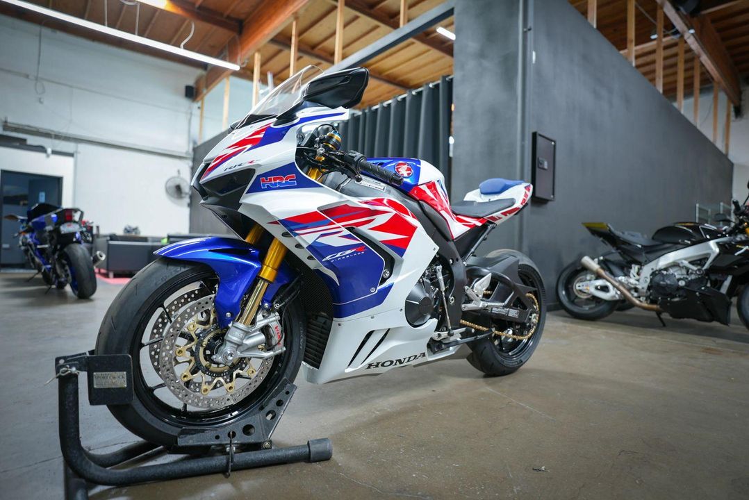 2023 Honda CBR1000RR- R Fireblade SP