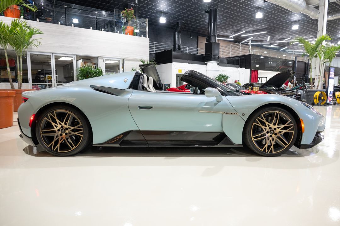 2023 Maserati MC20 Cielo