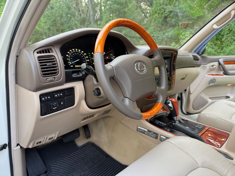2002 Lexus LX 470 FRESH BUILD CALI CLEAN CARFAX BEAUTIFUL
