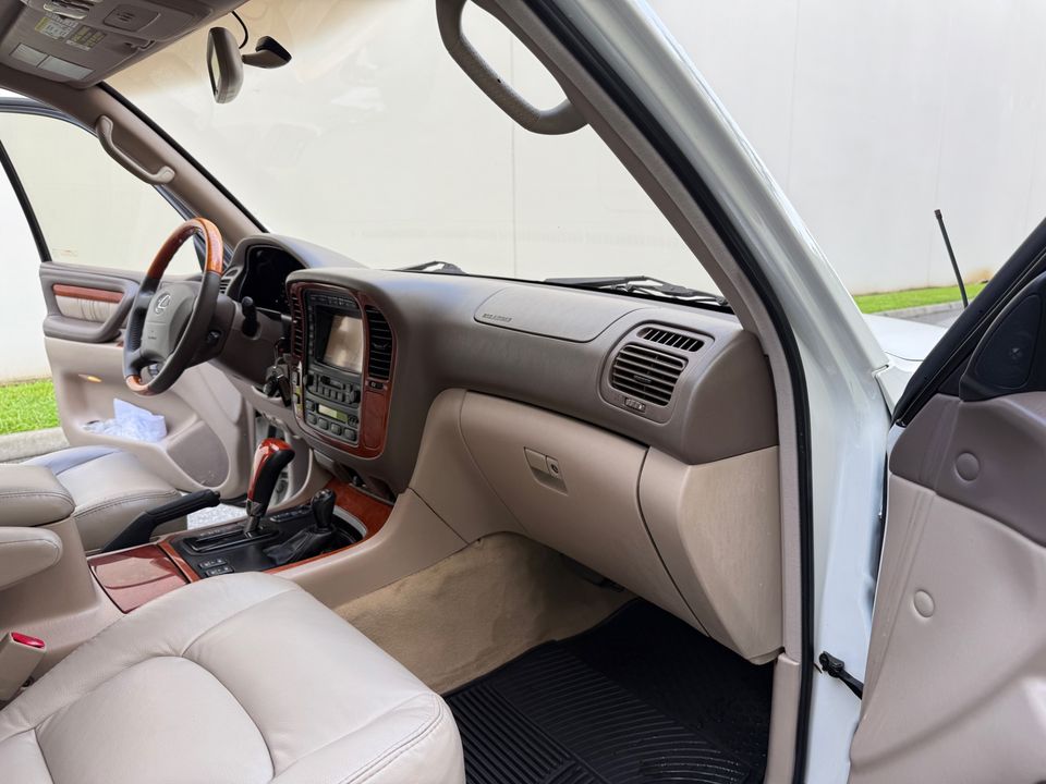 2002 Lexus LX 470 FRESH BUILD CALI CLEAN CARFAX BEAUTIFUL