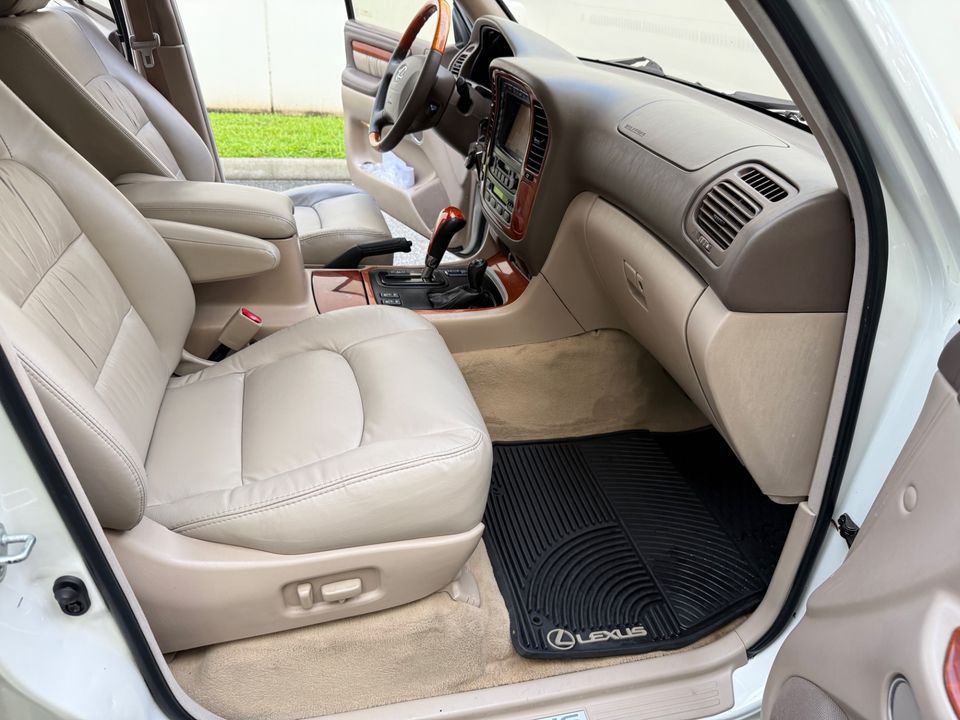 2002 Lexus LX 470 FRESH BUILD CALI CLEAN CARFAX BEAUTIFUL