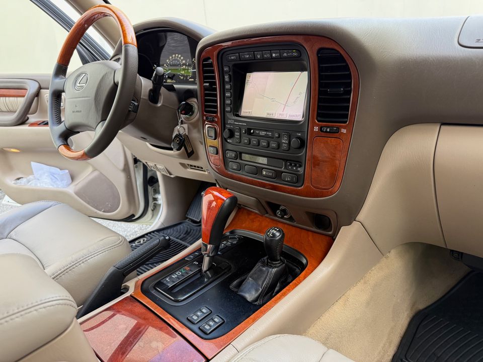 2002 Lexus LX 470 FRESH BUILD CALI CLEAN CARFAX BEAUTIFUL