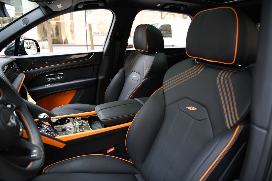 2025 Bentley Bentayga