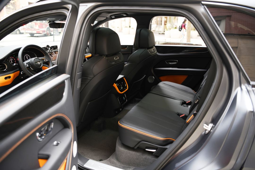 2025 Bentley Bentayga