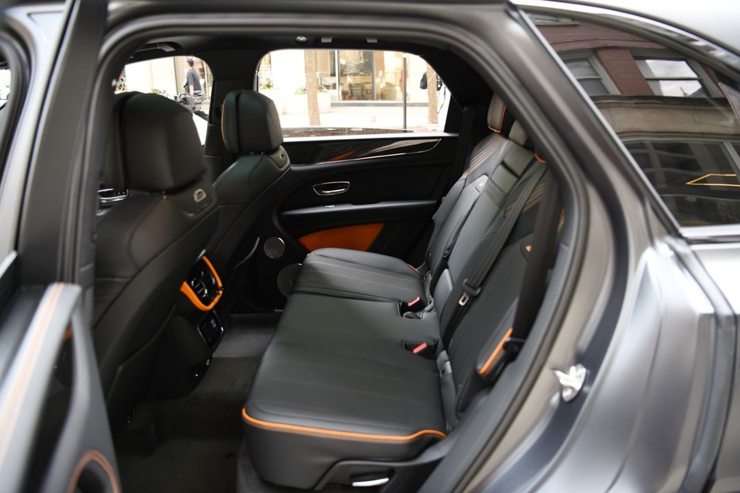 2025 Bentley Bentayga
