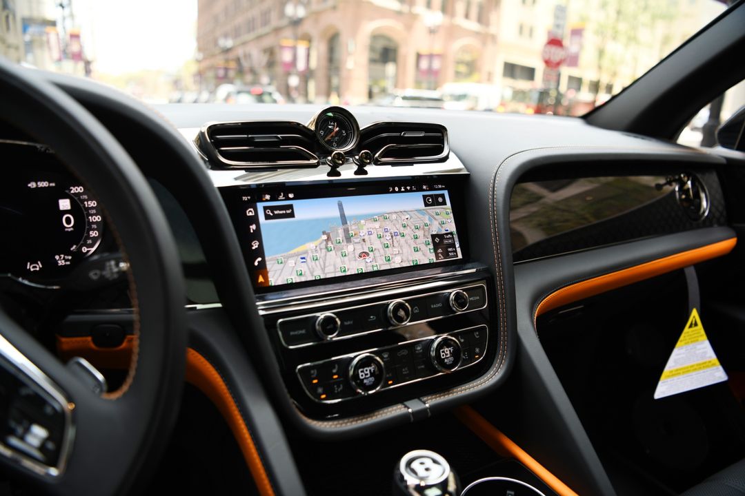 2025 Bentley Bentayga