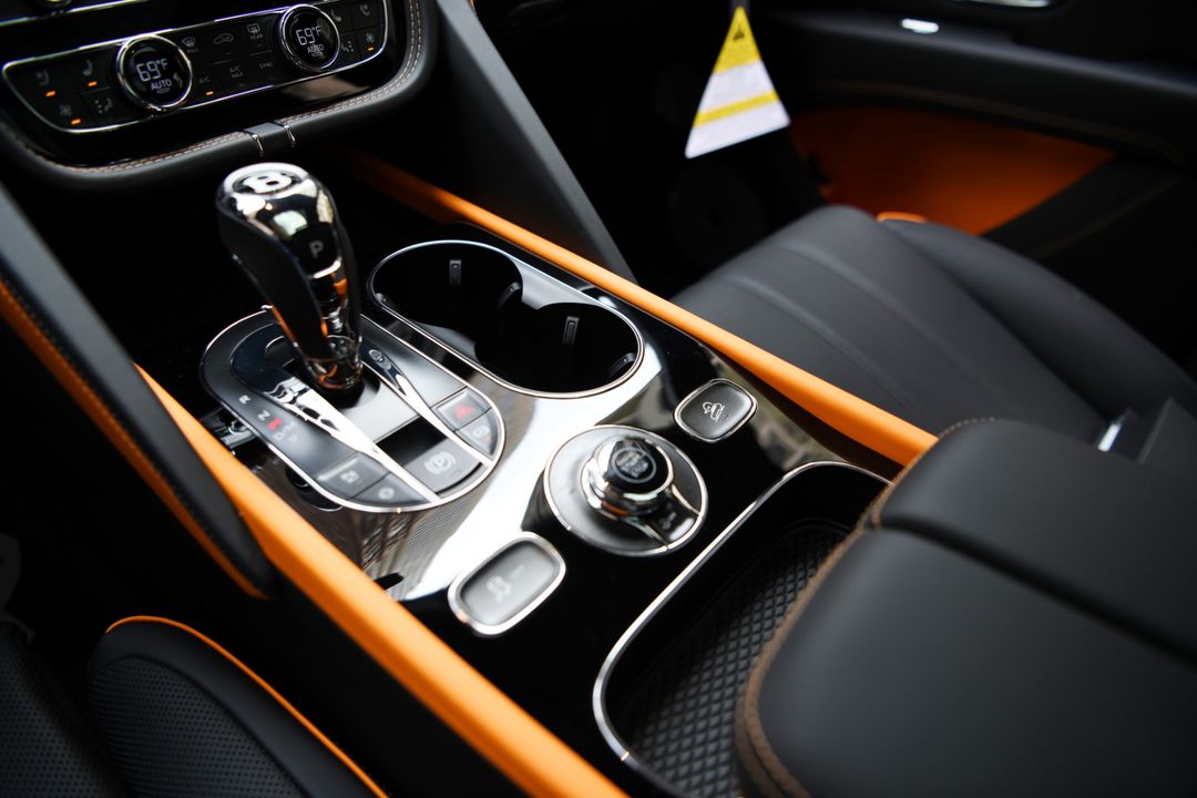 2025 Bentley Bentayga