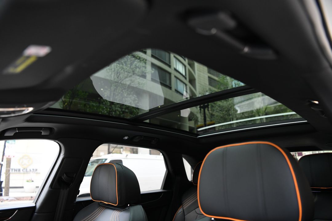 2025 Bentley Bentayga