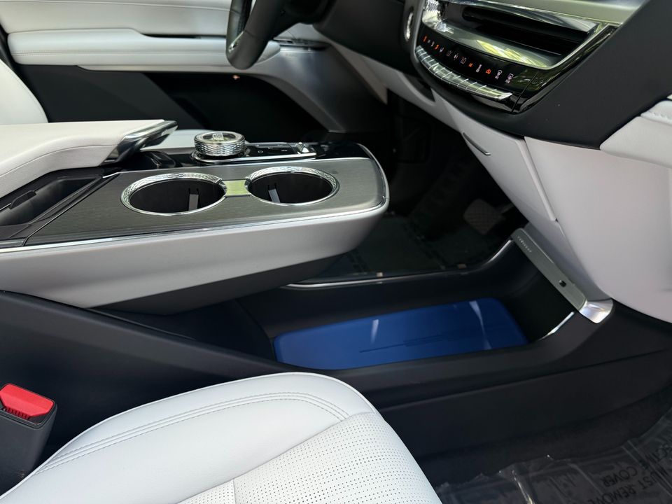 2024 Cadillac LYRIQ