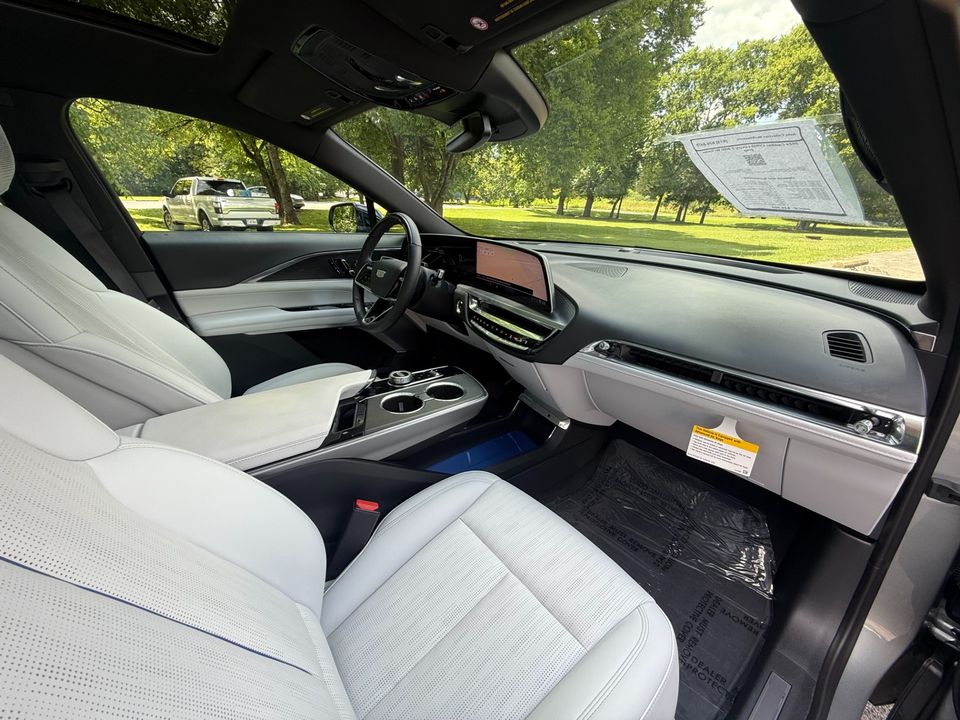 2024 Cadillac LYRIQ