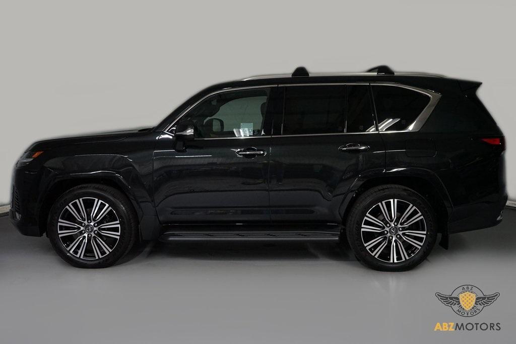 2025 Lexus LX 700H