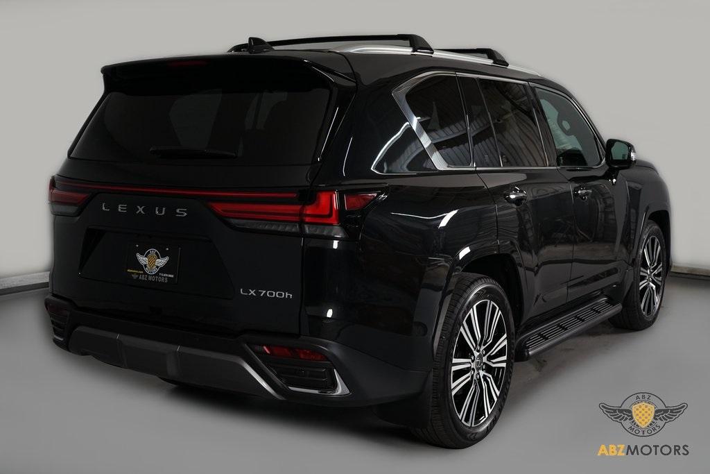 2025 Lexus LX 700H