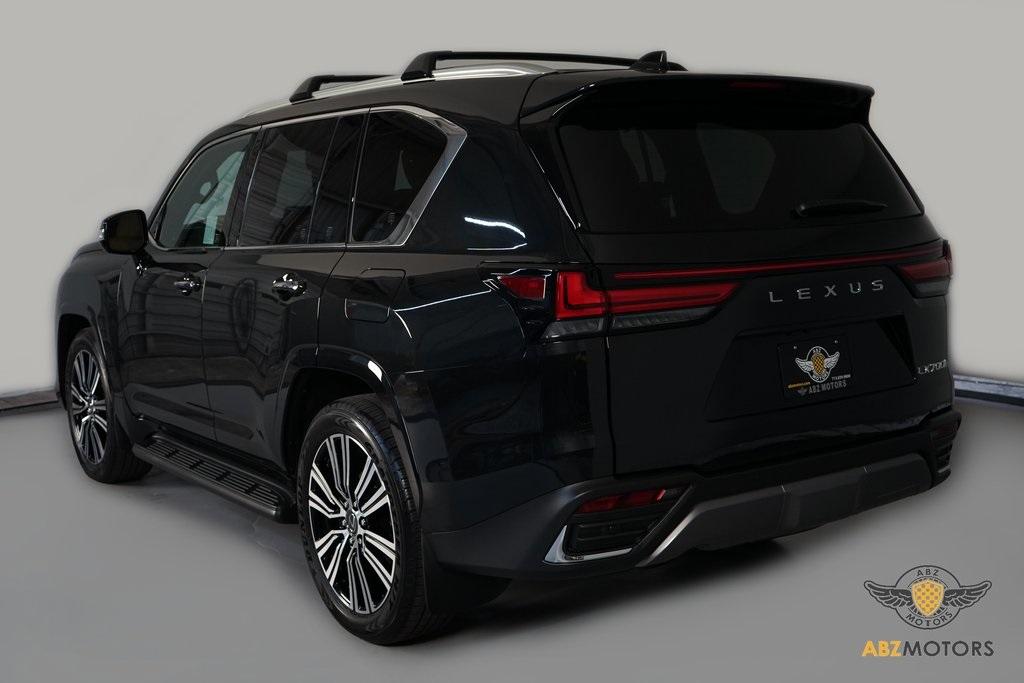 2025 Lexus LX 700H