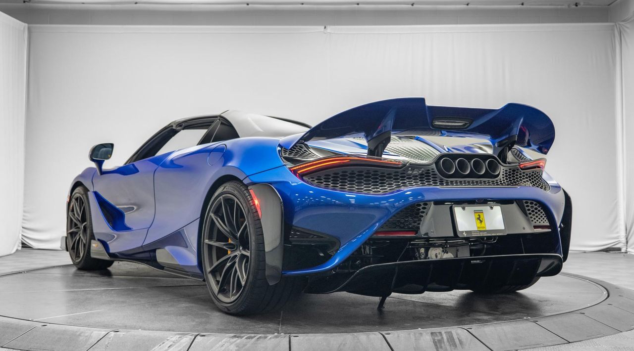 2022 McLaren 765LT