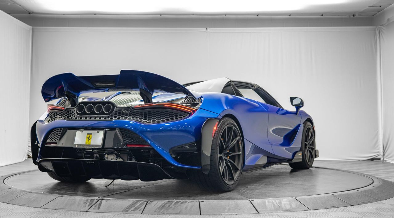 2022 McLaren 765LT