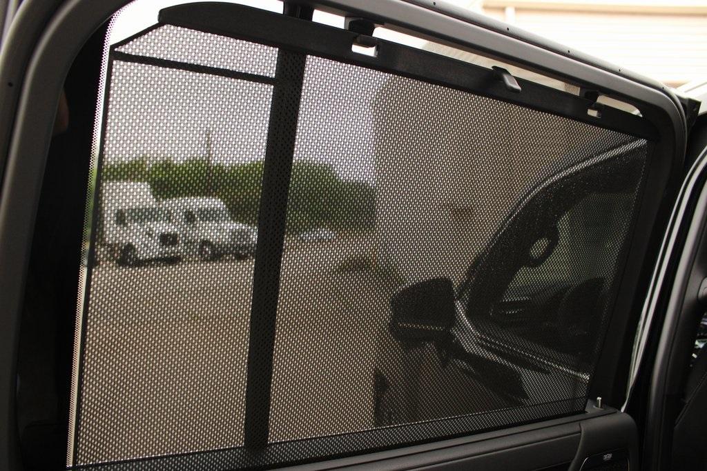 2025 Lexus LX 700H