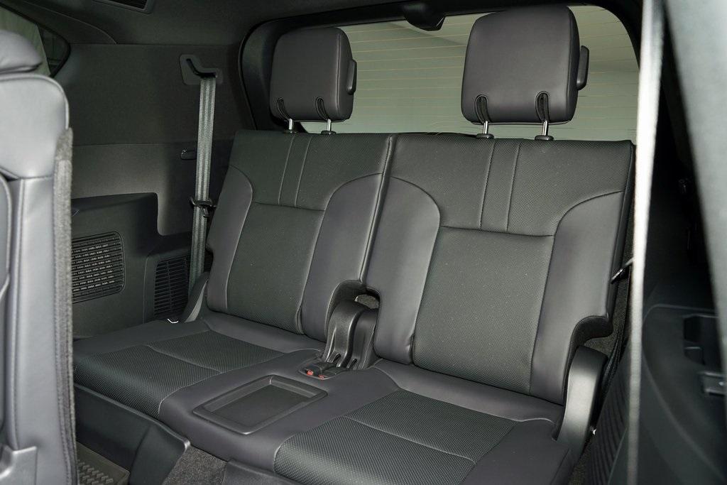 2025 Lexus LX 700H