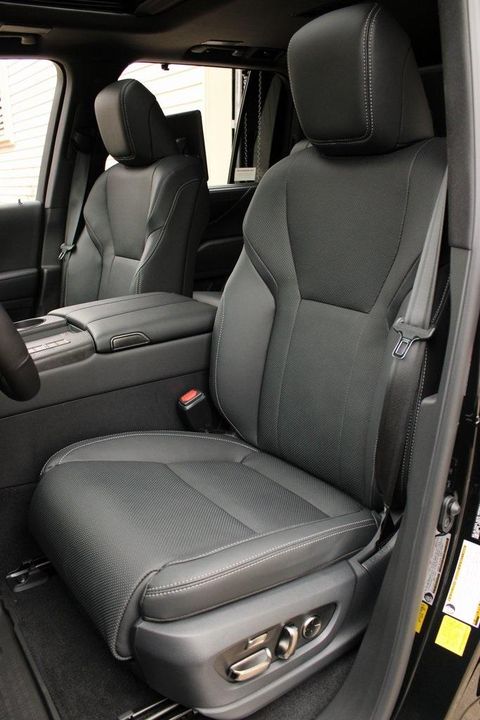 2025 Lexus LX 700H