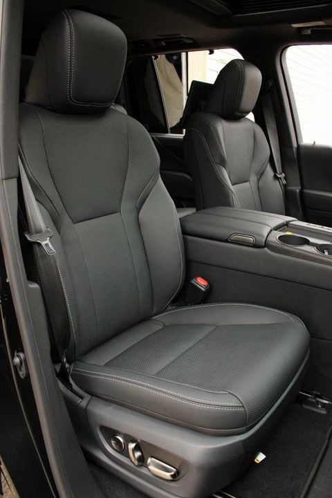 2025 Lexus LX 700H