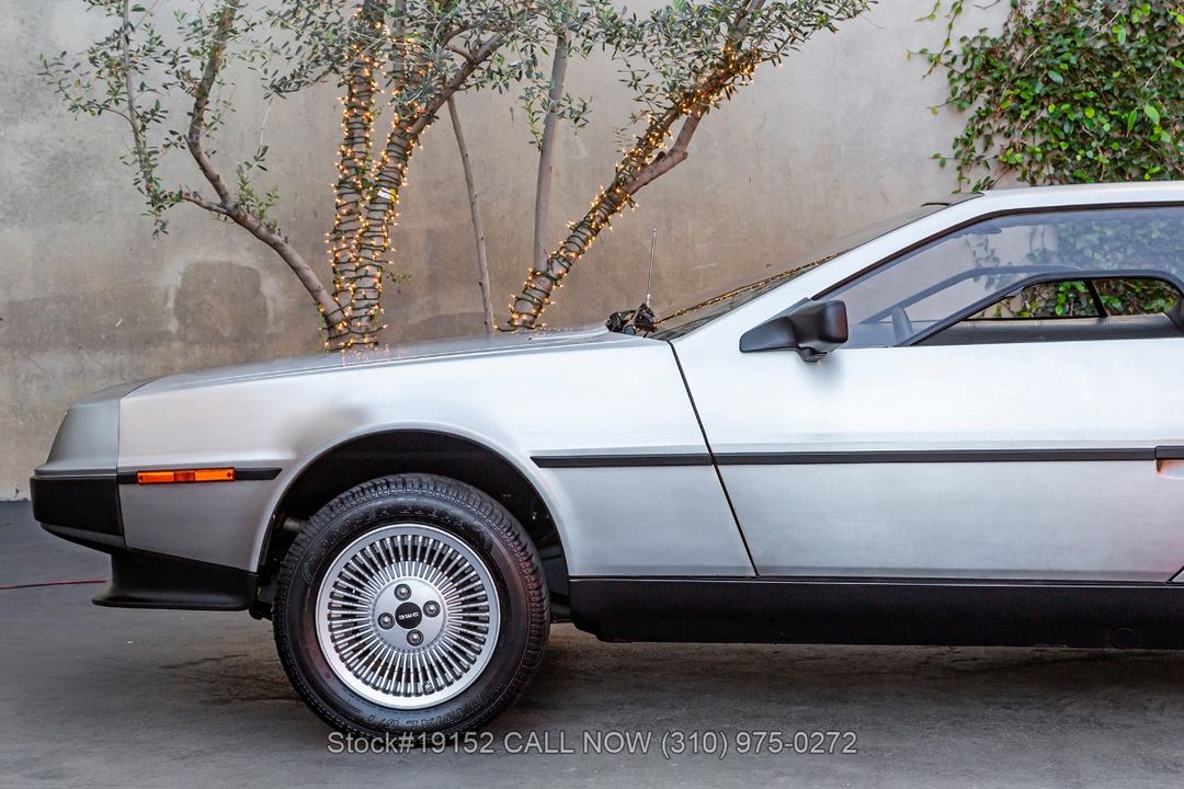 1981 DeLorean DMC-12