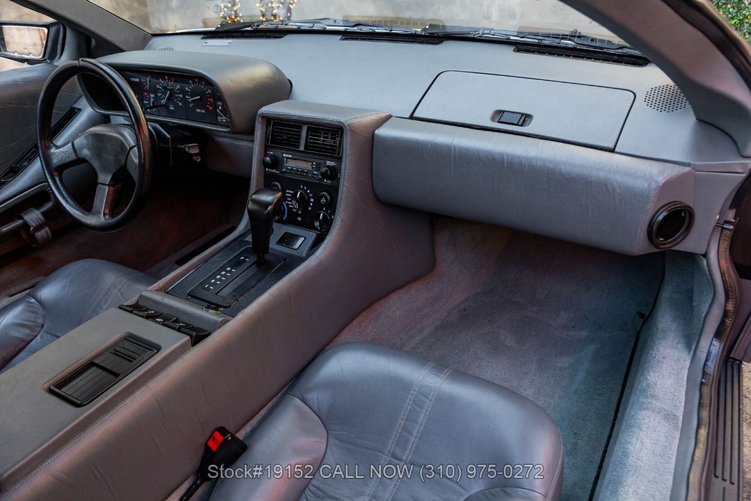 1981 DeLorean DMC-12