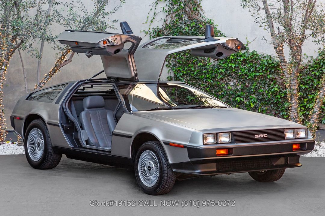 1981 DeLorean DMC-12