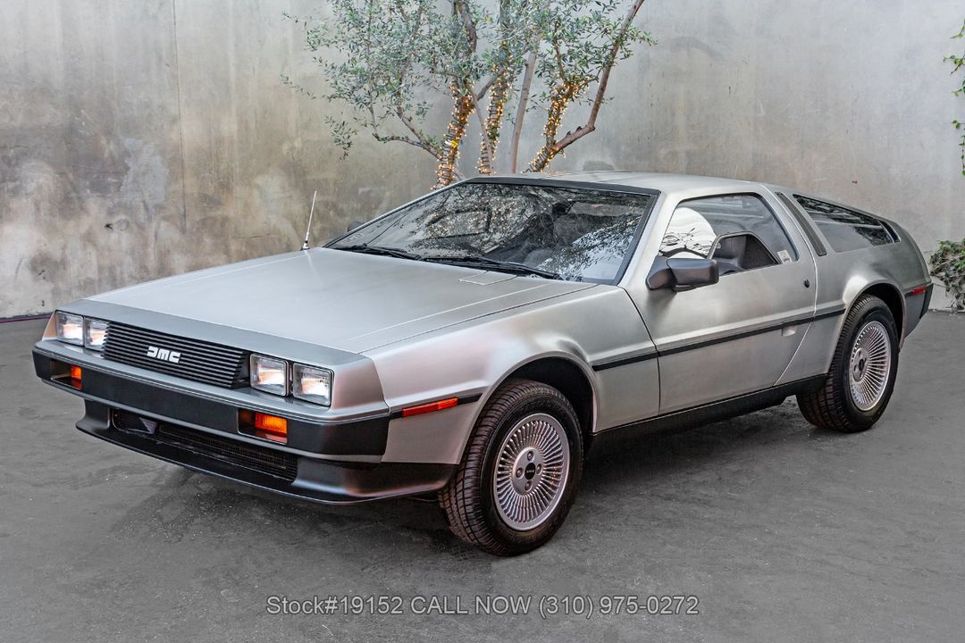 1981 DeLorean DMC-12