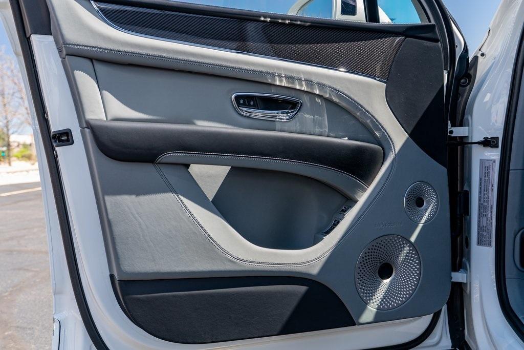 2025 Bentley Bentayga