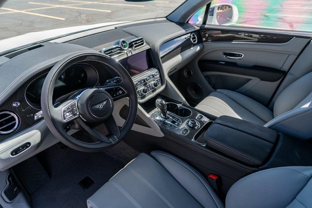 2025 Bentley Bentayga