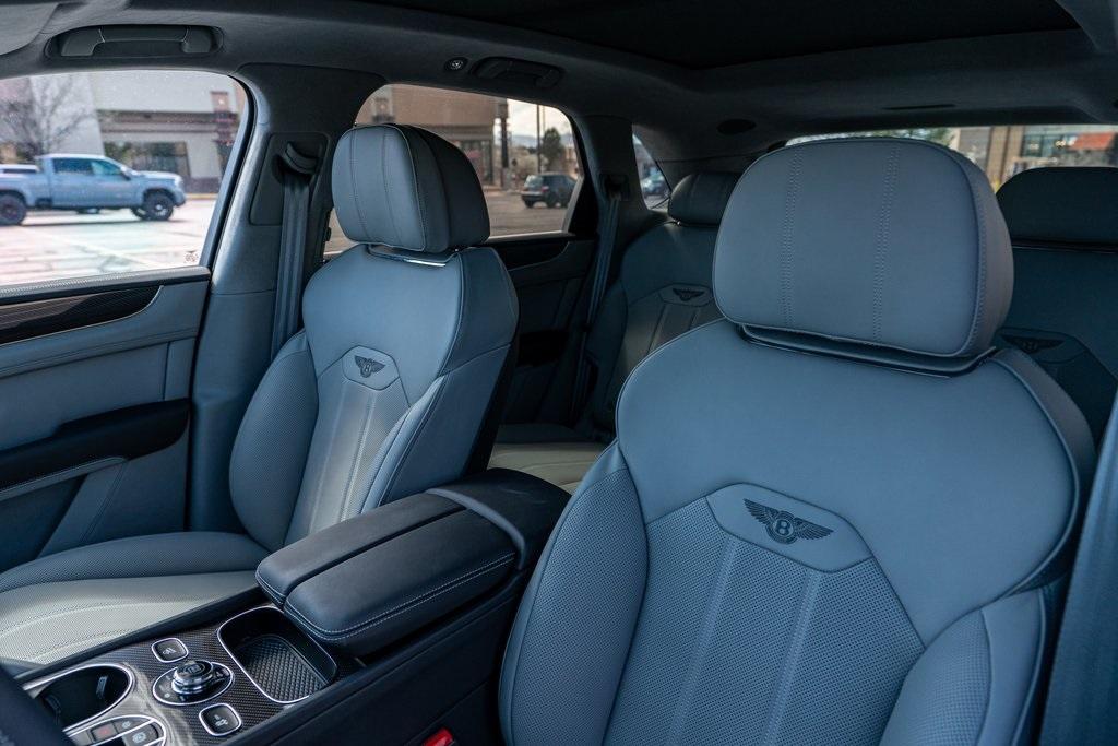 2025 Bentley Bentayga