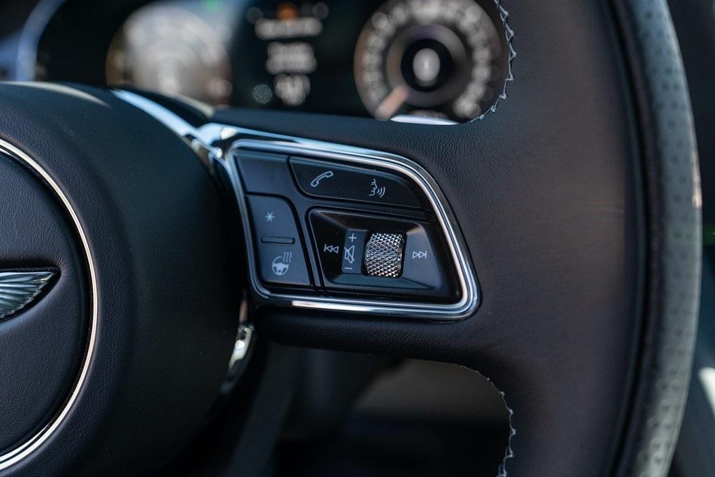 2025 Bentley Bentayga