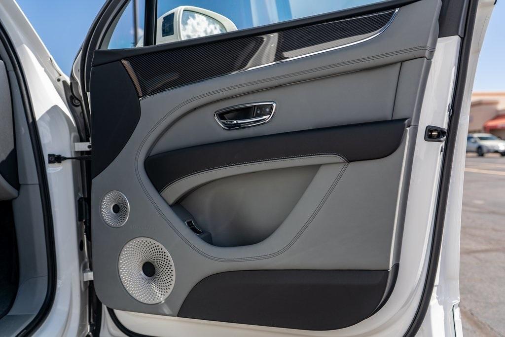2025 Bentley Bentayga
