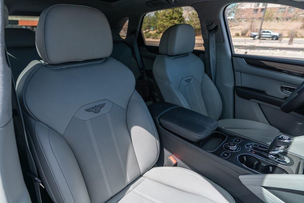 2025 Bentley Bentayga