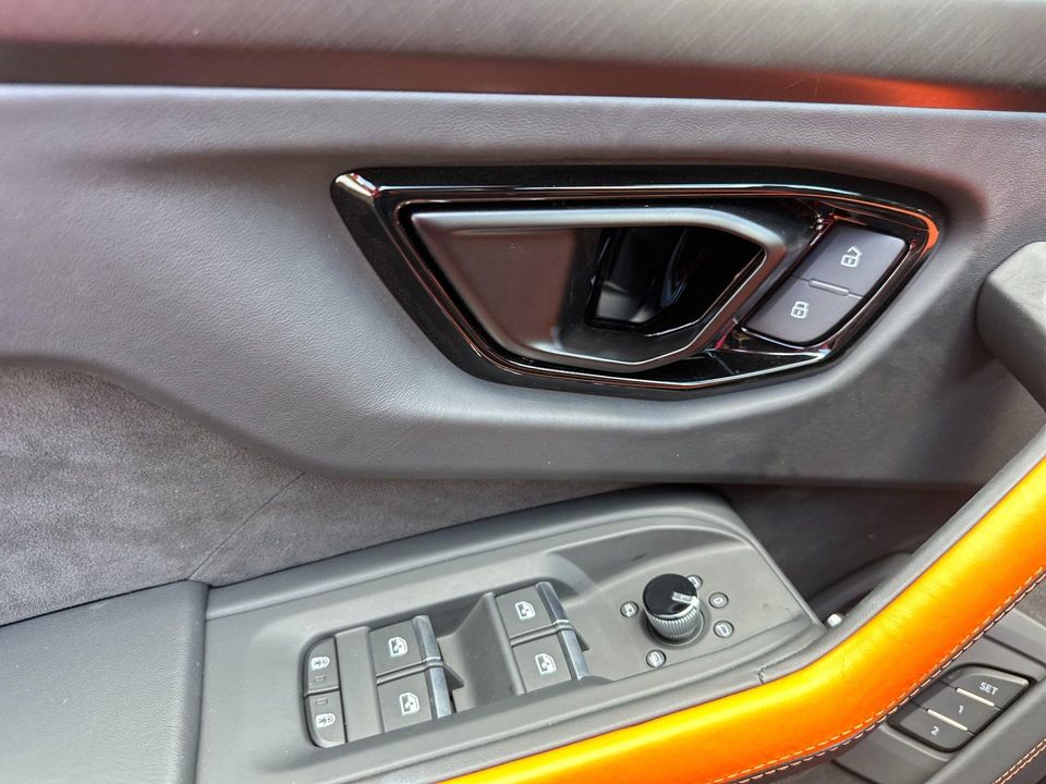 2025 Lamborghini Urus