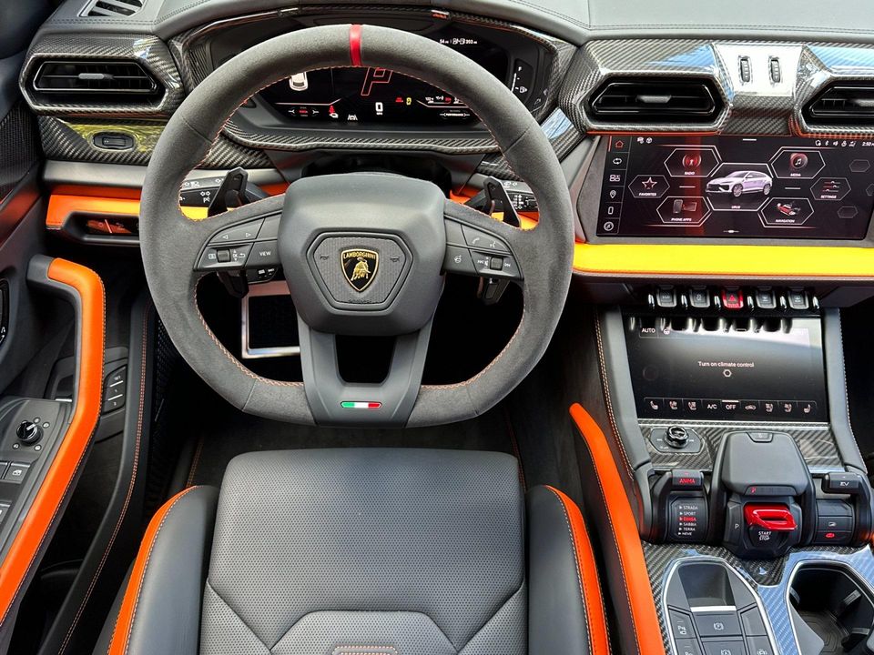 2025 Lamborghini Urus
