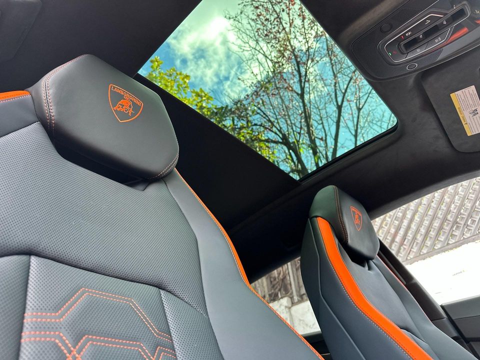2025 Lamborghini Urus