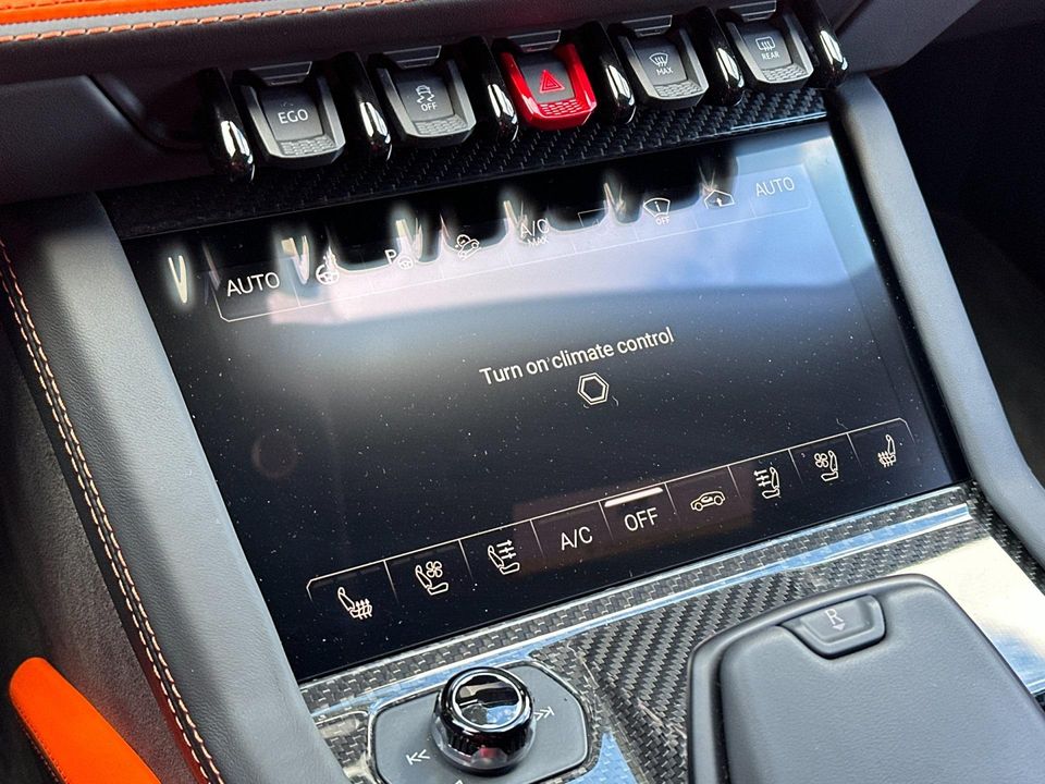 2025 Lamborghini Urus