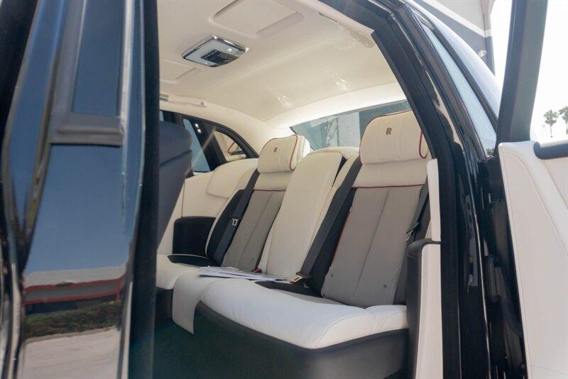 2024 Rolls-Royce Phantom