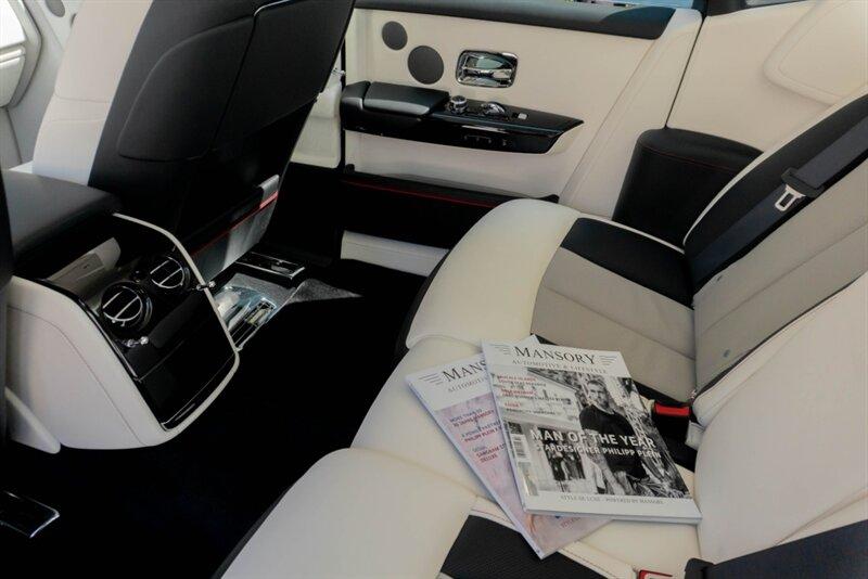 2024 Rolls-Royce Phantom