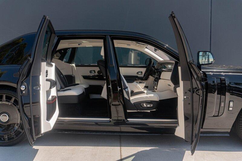 2024 Rolls-Royce Phantom