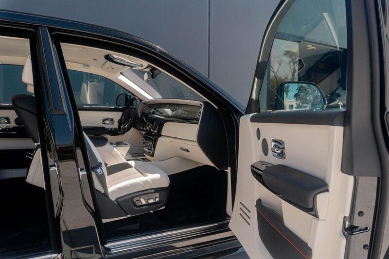 2024 Rolls-Royce Phantom