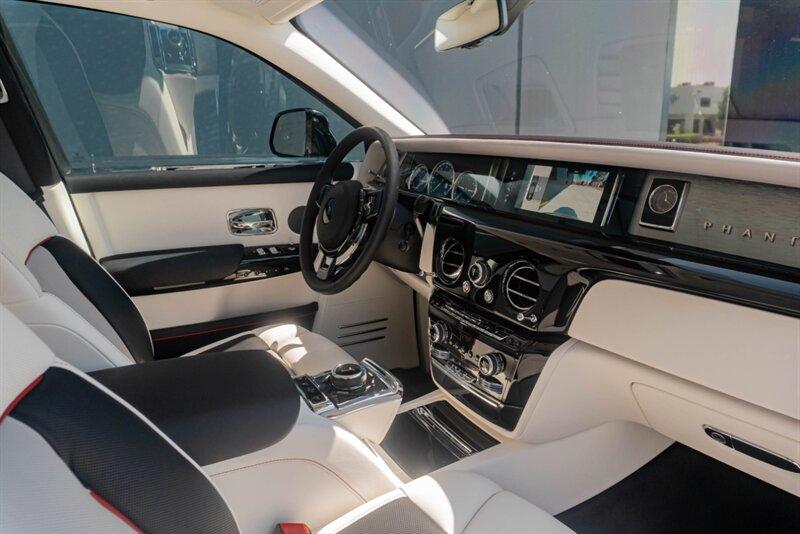2024 Rolls-Royce Phantom