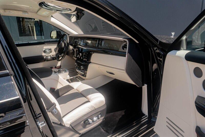 2024 Rolls-Royce Phantom