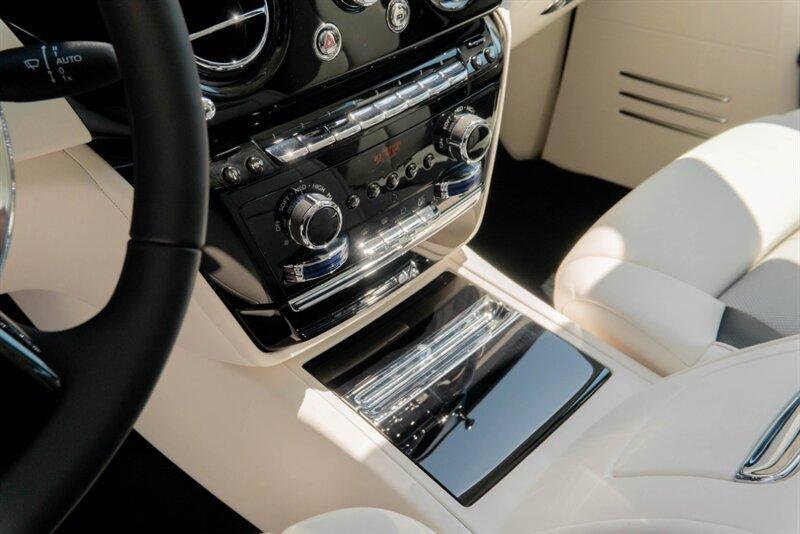2024 Rolls-Royce Phantom